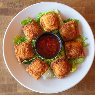 Fried Raviolis (7pcs)